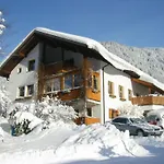 Ruhige In Mit Garten By Interhome Apartment *