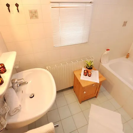 Ruhige In Mit Garten By Interhome *